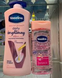 725ml Vaseline Daily Brightening Even Tone Lotion  + Intensive Care Vitamin B3 Body Oil 200ML