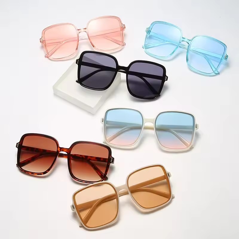 Wholesale Candy Color Sunglasses Women Vintage Square Transparent Classic Eyewear Big Frame Eyeglasses FZ-386