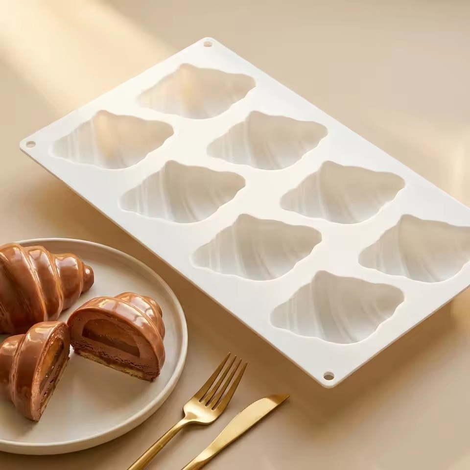 8-Cavity Silicone Baking Mold for Mousse Cake Croissant Chocolate Dessert Pudding Bread DIY Creative Candle Mold