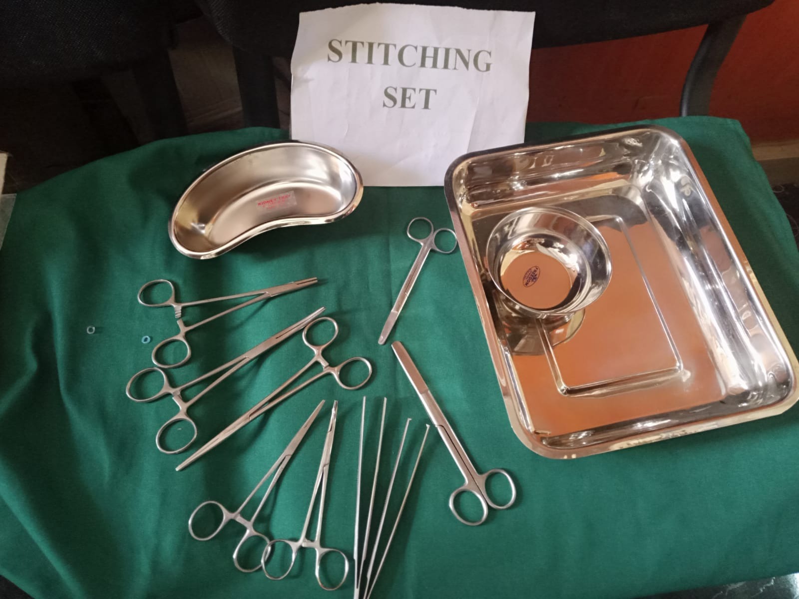 Suture / Stitching Set – Kenya | LANMED LIMITED | Complete Surgical Pack | Tray, Forceps, Scissors, Needle Holder, Gallipot, Kidney Dish