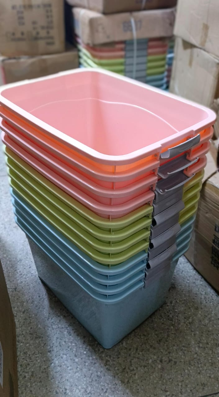 Stackable Plastic Storage Box with Wheels – Large Multipurpose Storage Container with Rolling Wheels for Clothes, Toys, Household Items and General Organization, Space-Saving Stackable Design