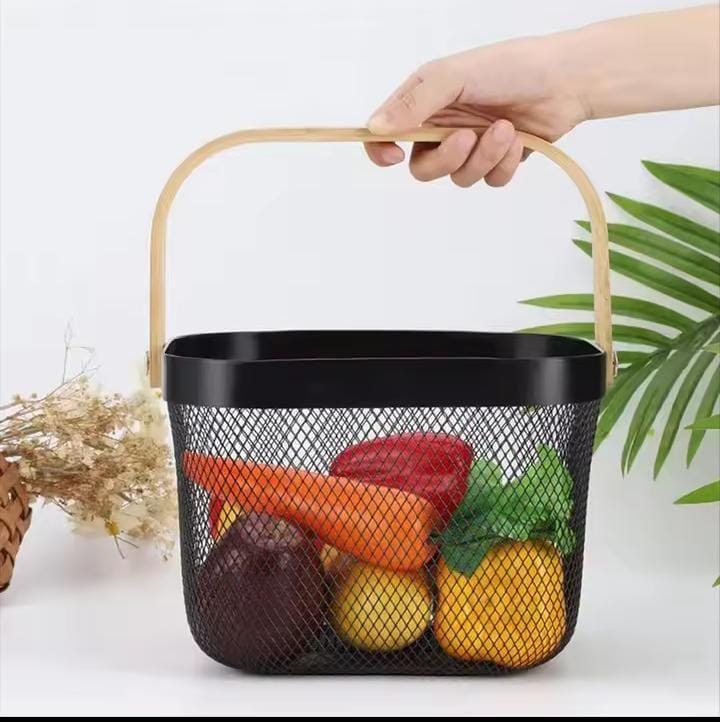 Portable Fruit Storage Basket with Bamboo Handle – Alloy Mesh Fruit Bowl for Kitchen Countertop, Dining Table and Picnic Use, Lightweight Portable Produce Organizer for Fruits & Household Storage