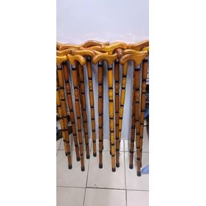 Mahogany Wooden Walking Stick for Special Occasions and Assistance in Old Age.Very durable and not easy to break. Use the wood walking canes with confidence. Has an anti-skid rubber. Great gift choic