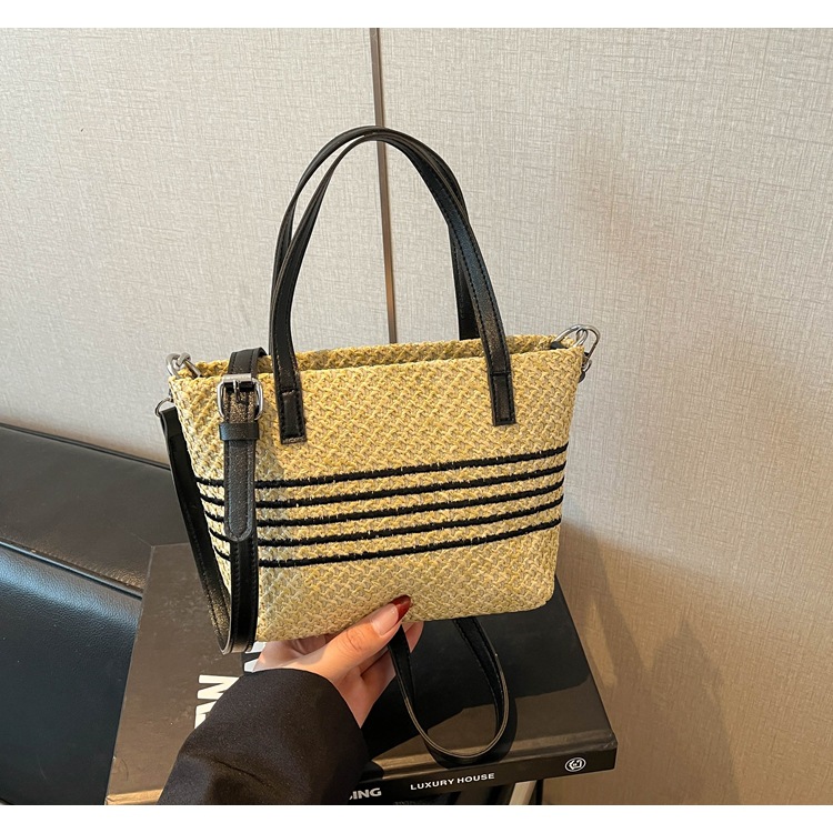 Vintage Straw Rattan Woven Bags Handmade Summer Beach Bags Ladies Large Capacity Shoulder Bag Bohemia Travel Handbags Totes B0264