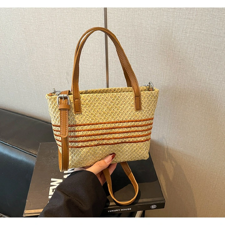 Vintage Straw Rattan Woven Bags Handmade Summer Beach Bags Ladies Large Capacity Shoulder Bag Bohemia Travel Handbags Totes B0264