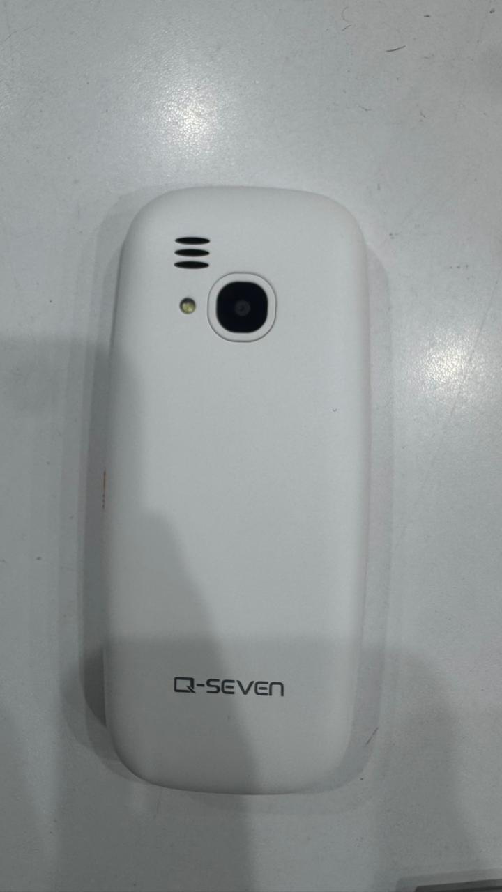 LIMITED DISCOUNT 🔥🔥🔥🔥BRAND NEW Q3310  DUAL  SIM CARD FEATURE PHONE WITH Bluetooth /Wireless FM/SD Slot kabambe/katululu/mulika mwizi/button feature phone