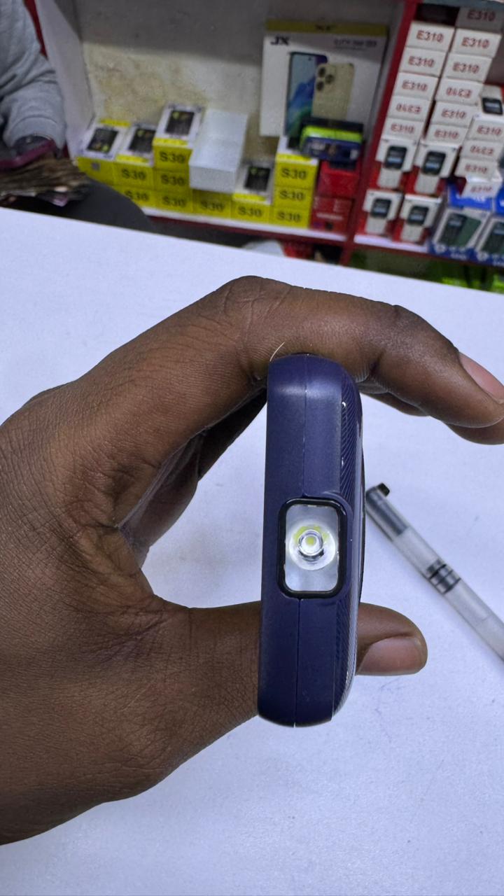 LIMITED DISCOUNT💃🏻💃🏻🔥🔥 !! BRAND NEW JX S30 DUAL SIM FEATURE PHONE WITH Bluetooth /Wireless FM/SD Slot kabambe/katululu/mulika mwizi/button feature phone