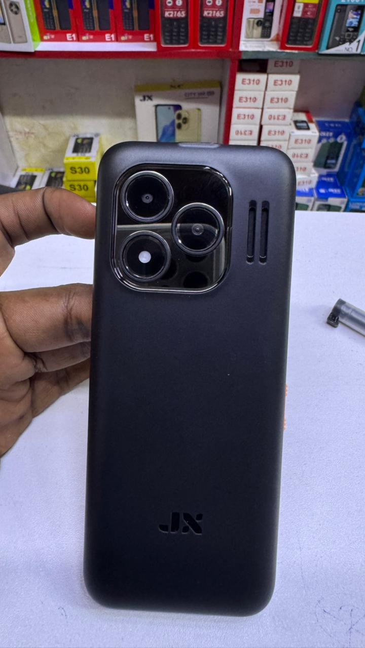 LIMITED DISCOUNT💃🏻💃🏻🔥🔥 !! BRAND NEW JX G95 PHONE 2.8 inch Display 3200mAh FEATURE PHONE WITH Bluetooth /Wireless FM/SD Slot kabambe/katululu/mulika mwizi/button feature phone