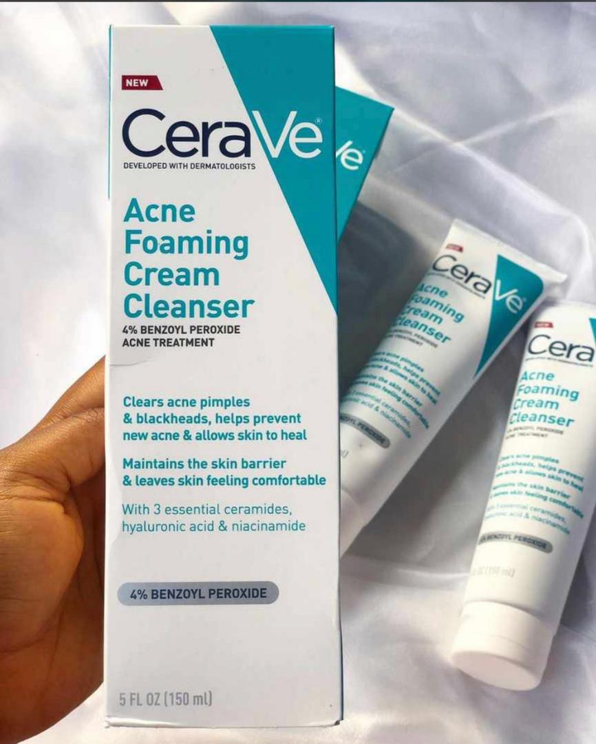 CeraVe Acne Foaming Cream Cleanser contains 4% benzoyl peroxide to treat acne pimples and blackheads.