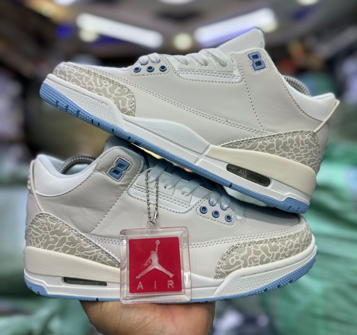🔥 (free foam cleaner) 🔥 Air jordan 3 Retro  Men’s Sneakers – Men’s Cushioned Running Shoes, Streetwear Trainers, Comfortable Sports Shoes, Casual Fashion Sneakers with Air Sole Unit,