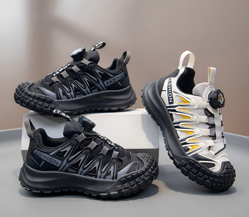 New children's sports shoes, boys' casual shoes, children's shoes with soft soles and non-slip running shoes for boys.