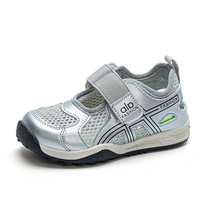 New spring and summer children's sports shoes, hollow breathable sandals, girls' casual shoes, boys' running shoes, and single-mesh shoes.