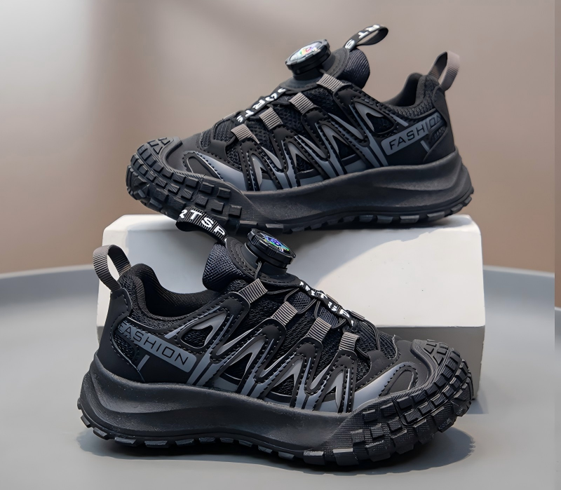 New children's sports shoes, boys' casual shoes, children's shoes with soft soles and non-slip running shoes for boys.