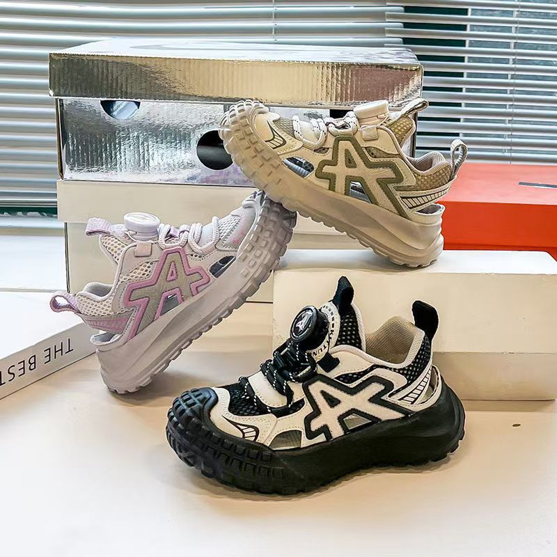 New children's sports shoes, boys' shoes, new boys' children's lightweight mesh breathable tire daddy shoes