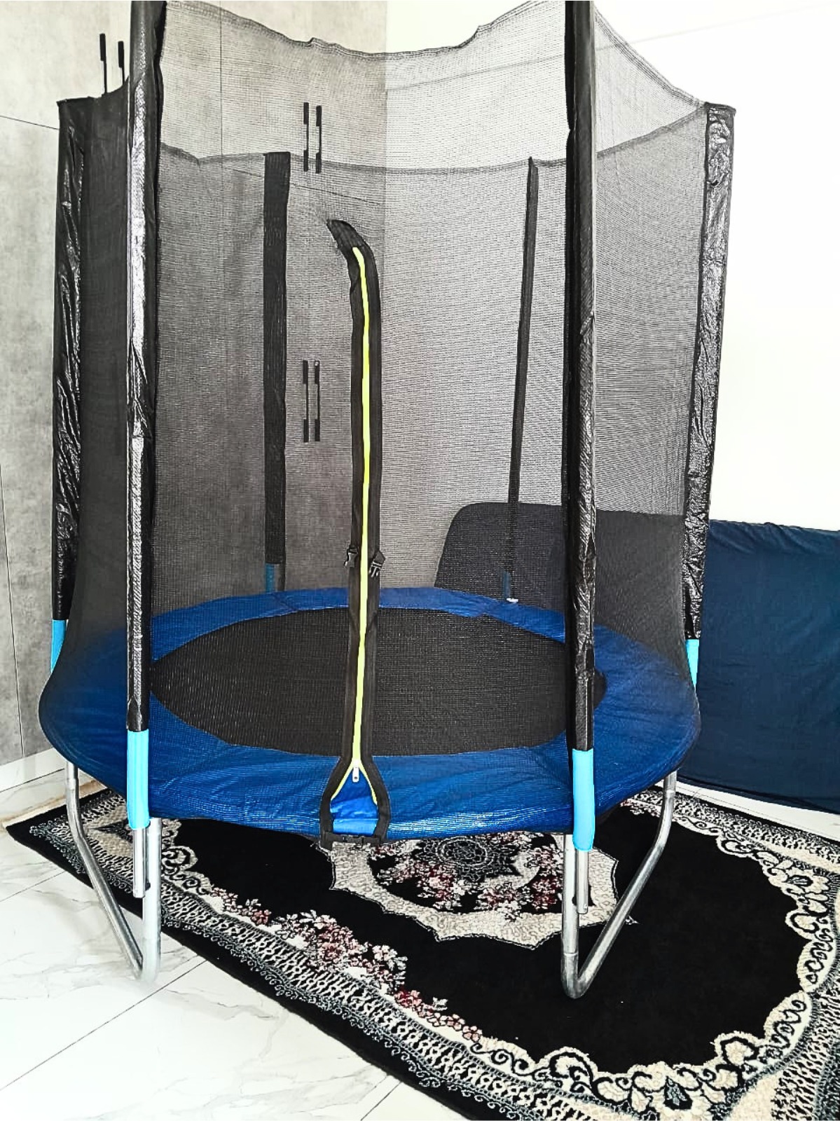 New 6 Feet (ft) Trampoline With Safety Enclosure Net