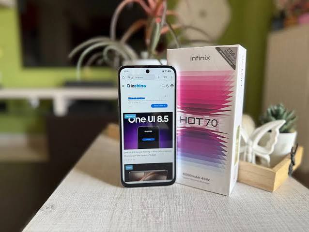 BRAND NEW INFINIX Hot 70, X6895B, 6.78-inch 120Hz Display, 128GB ROM + 4GB RAM, 50MP Main Camera + 8MP Selfie Camera, 6000mAh Battery, USB Type-C, 45W Fast Charging, Android 16 Smartphone.