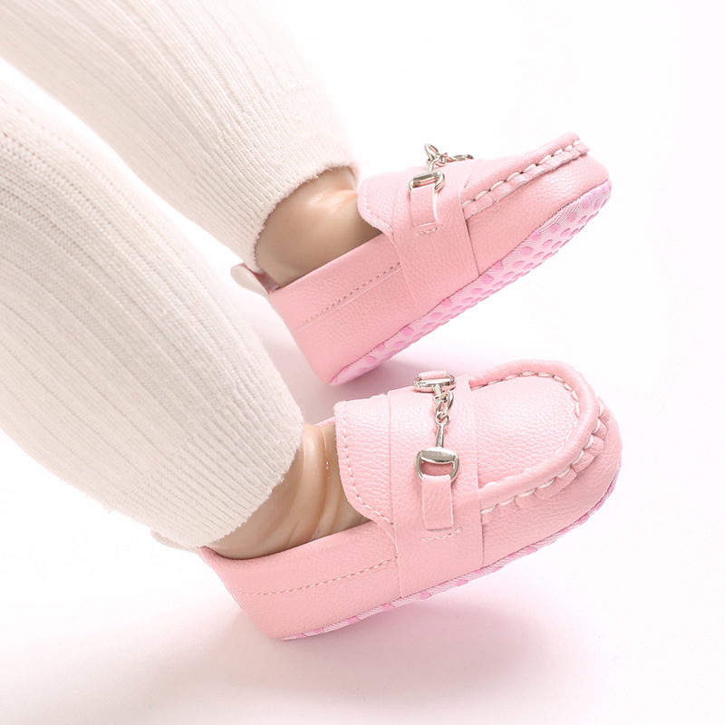Spring and Autumn Baby Soft Bottom Anti slip Wear resistant Fashion Versatile Indoor and Outdoor Bean Shoes PVC Upper