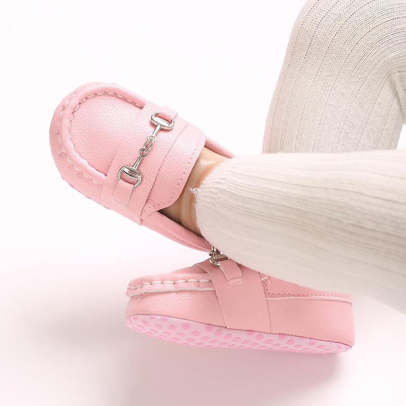 Spring and Autumn Baby Soft Bottom Anti slip Wear resistant Fashion Versatile Indoor and Outdoor Bean Shoes PVC Upper