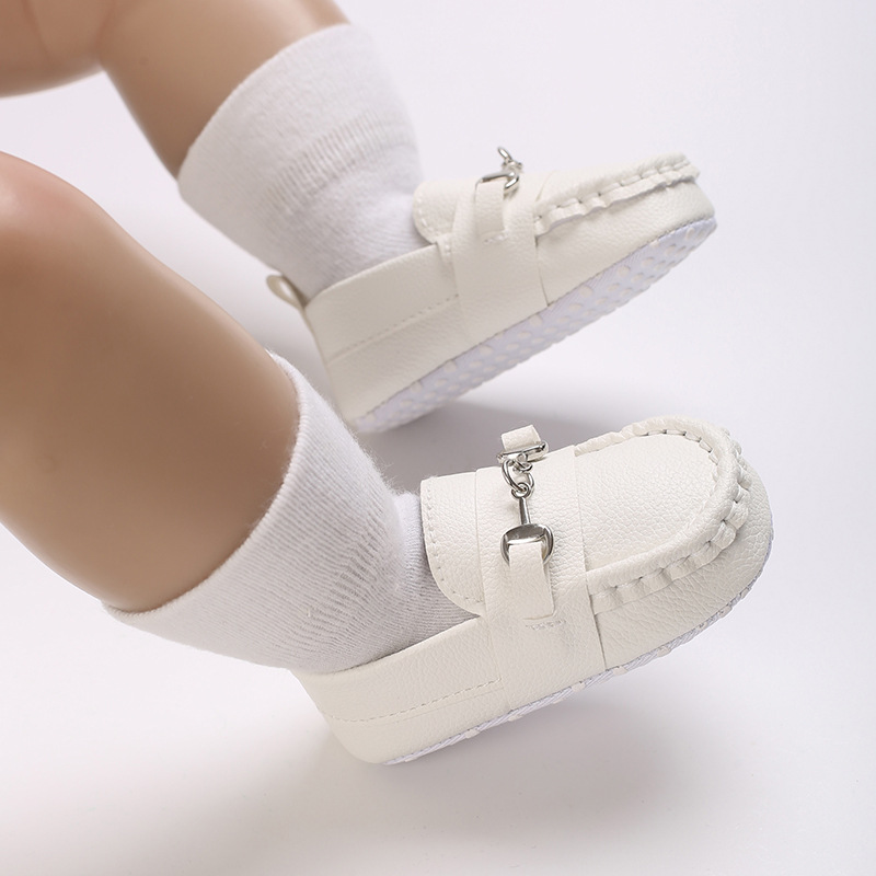 Spring and Autumn Baby Soft Bottom Anti slip Wear resistant Fashion Versatile Indoor and Outdoor Bean Shoes PVC Upper