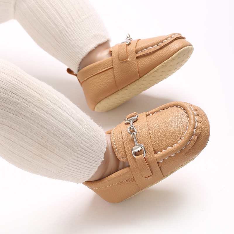 Spring and Autumn Baby Soft Bottom Anti slip Wear resistant Fashion Versatile Indoor and Outdoor Bean Shoes PVC Upper
