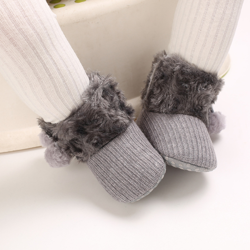 Shoes for 0-1 year old babies, comfortable and soft shoes for female babies, warm baby boots for winter