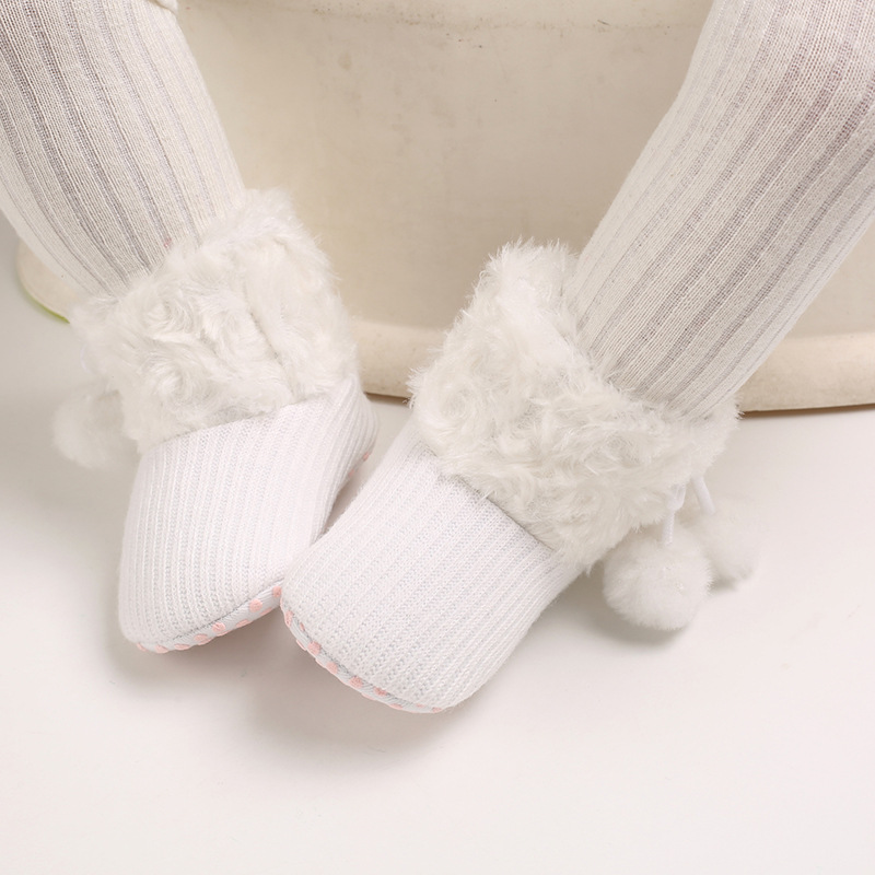 Shoes for 0-1 year old babies, comfortable and soft shoes for female babies, warm baby boots for winter