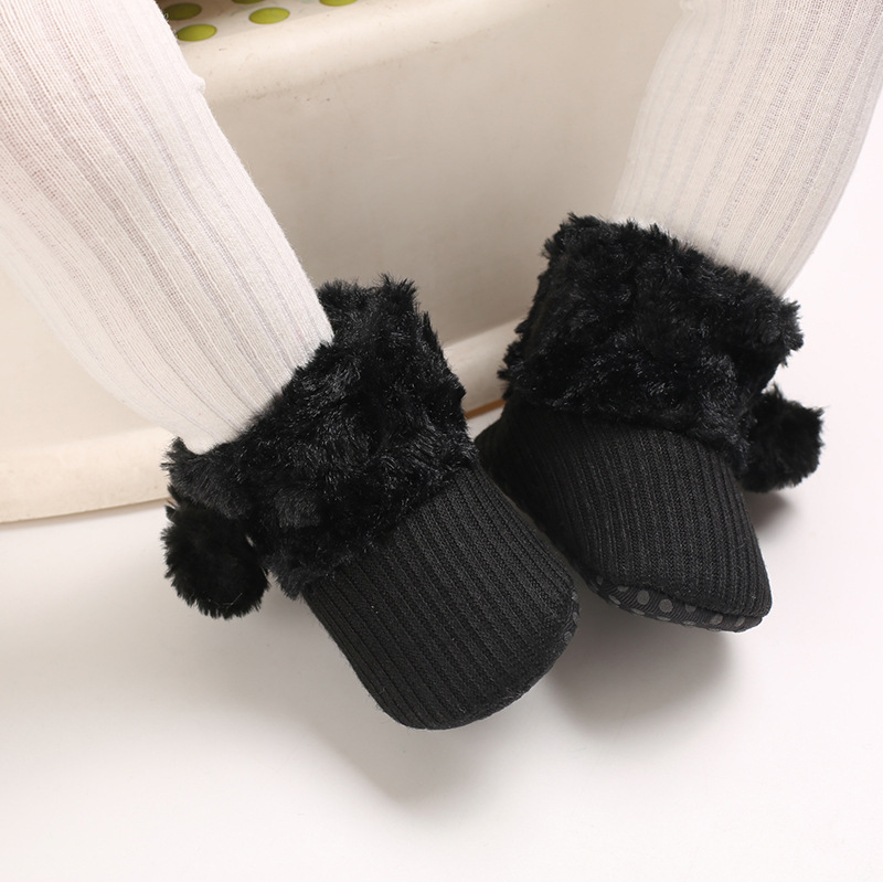 Shoes for 0-1 year old babies, comfortable and soft shoes for female babies, warm baby boots for winter
