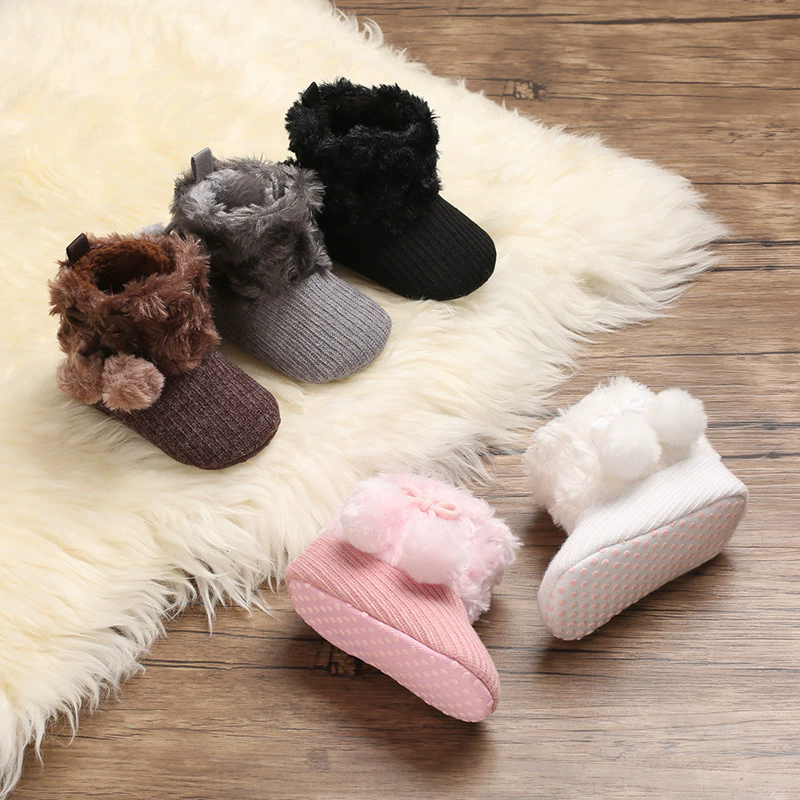 Shoes for 0-1 year old babies, comfortable and soft shoes for female babies, warm baby boots for winter