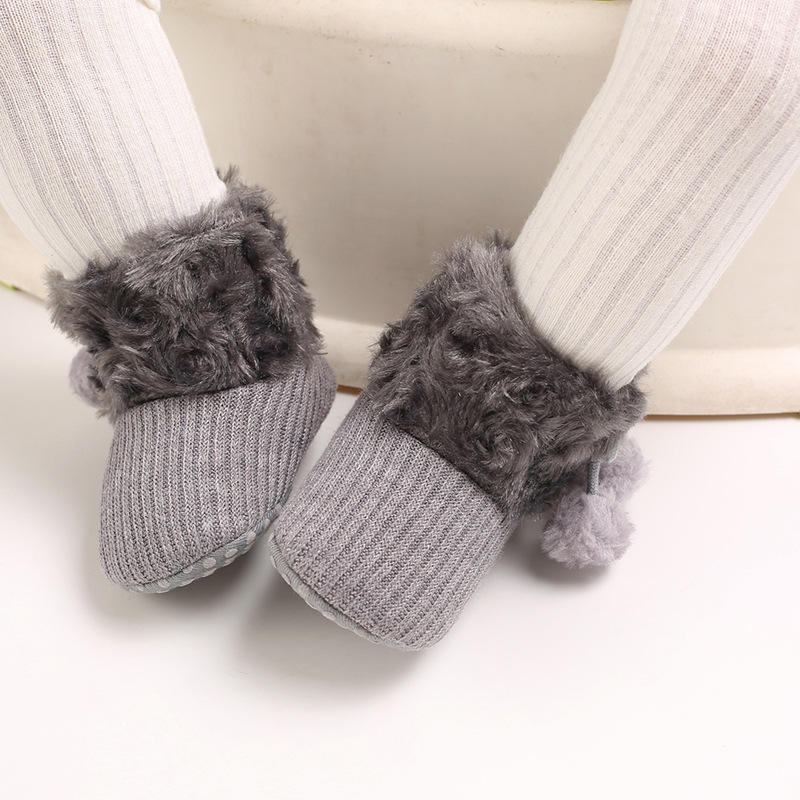 Shoes for 0-1 year old babies, comfortable and soft shoes for female babies, warm baby boots for winter