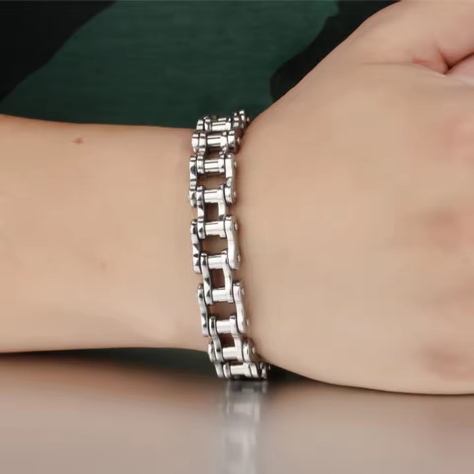 1Pcs Men's Stainless Steel Bracelet Creative Imitation Bicycle Chain Bracelet Trendy Punk Style Daily Wear Accessories A-2226