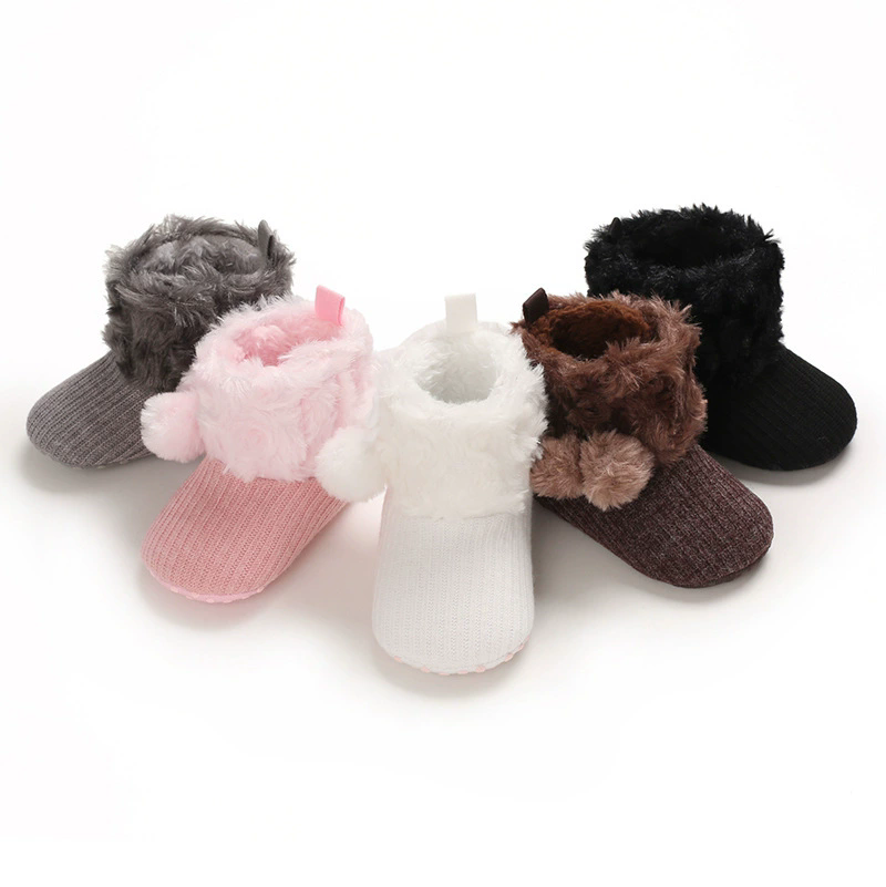 Shoes for 0-1 year old babies, comfortable and soft shoes for female babies, warm baby boots for winter