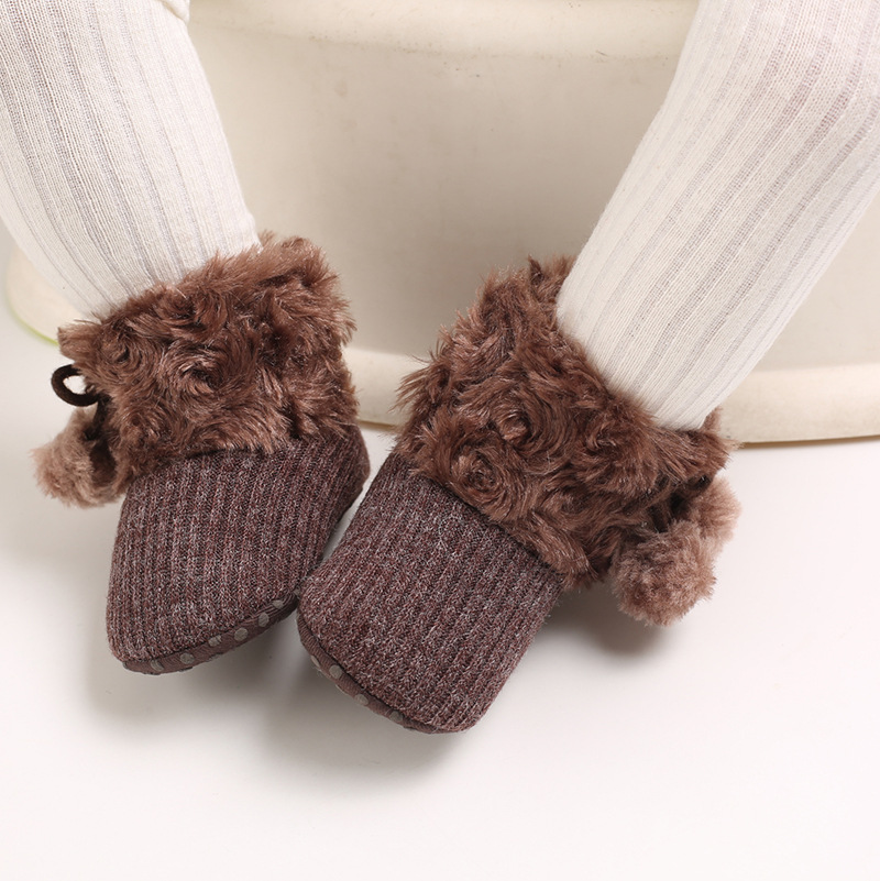 Shoes for 0-1 year old babies, comfortable and soft shoes for female babies, warm baby boots for winter