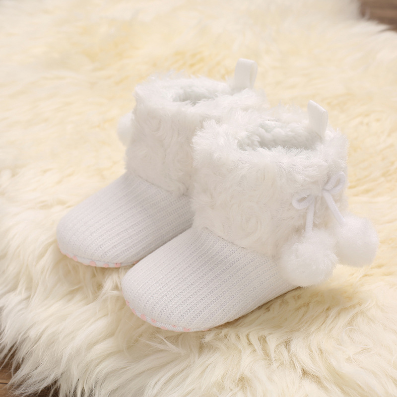 Shoes for 0-1 year old babies, comfortable and soft shoes for female babies, warm baby boots for winter