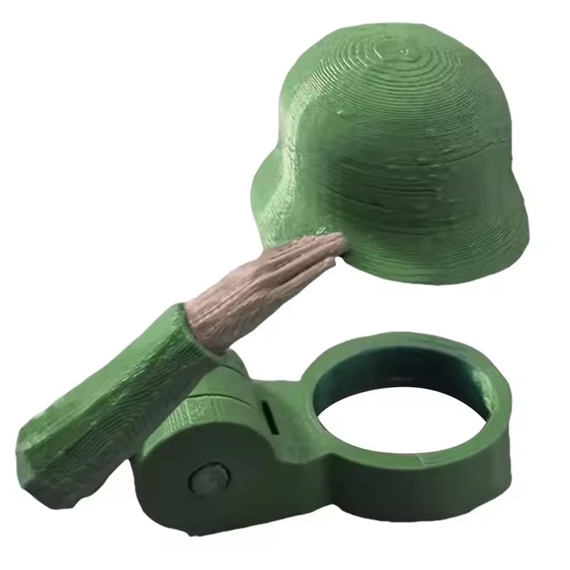 1Pcs Creative Beer Bottle Cap Helmet Salute Soldier Shaped Dustproof Cover Reusable Bottles Covers for Party Bar Decoration