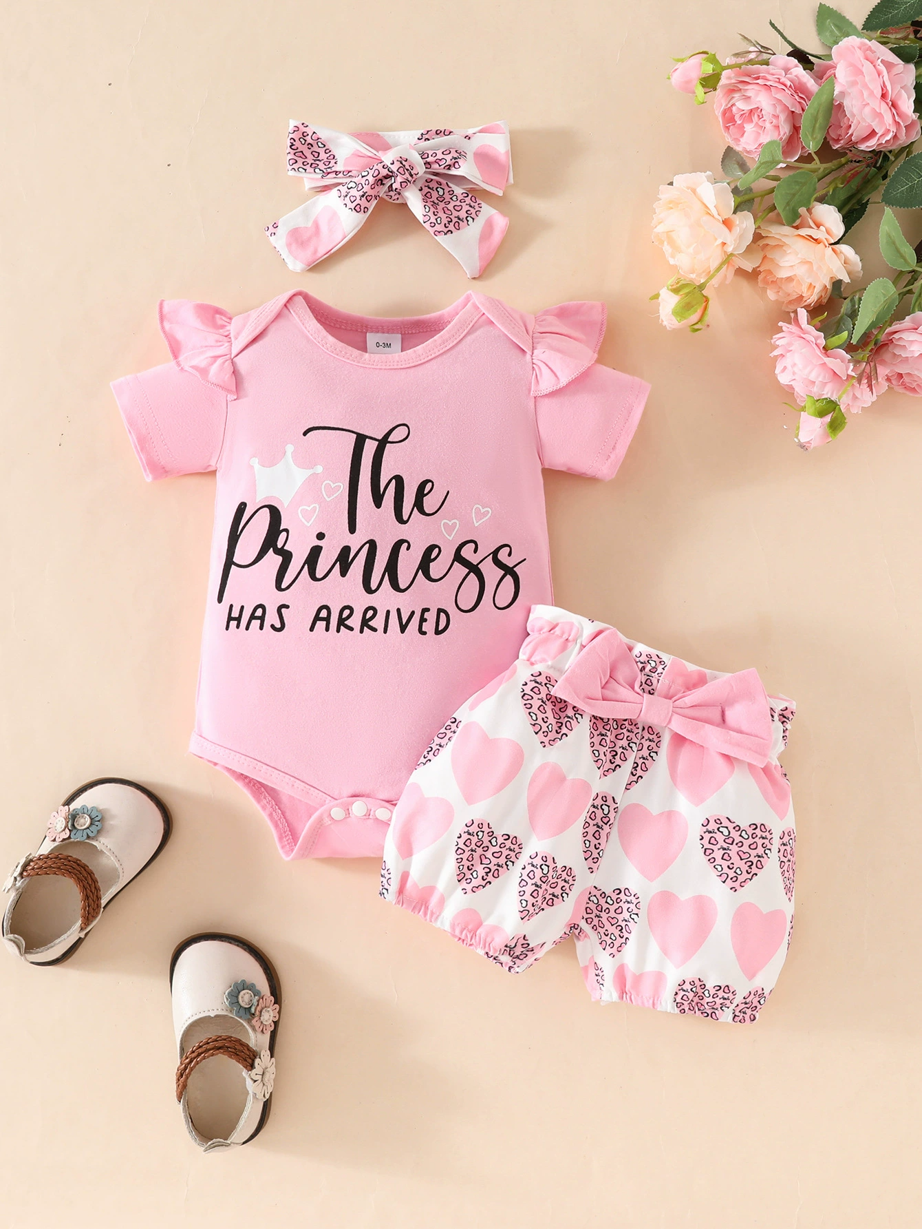 3 Piece Set Baby Short Sleeve Bodysuit with Shorts and Bowknot Headband for 0-12 Months Baby Girls Alphabet Jumpsuit The Princess Has Arrived Printed Cute Shorts Girl Clothes Kid Clothing Set