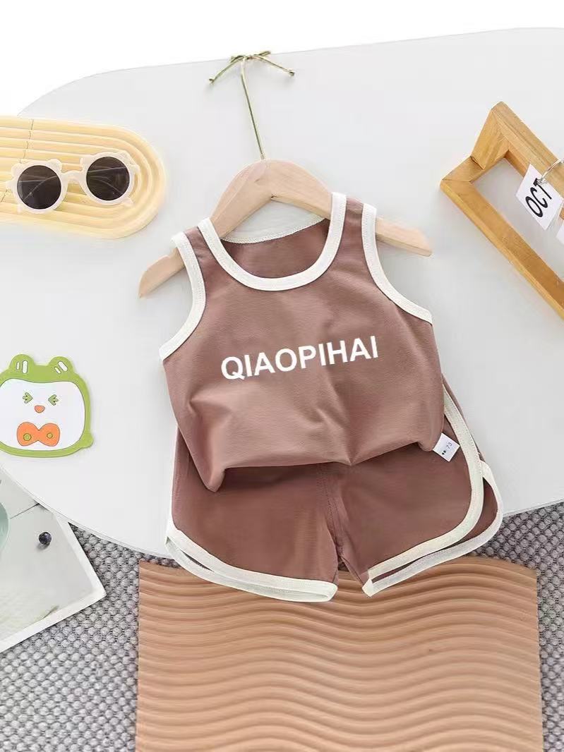 Children’s vest set for summer, lightweight version for boys and girls, short pants, suitable for small to medium-sized children, two-piece sports outfit.