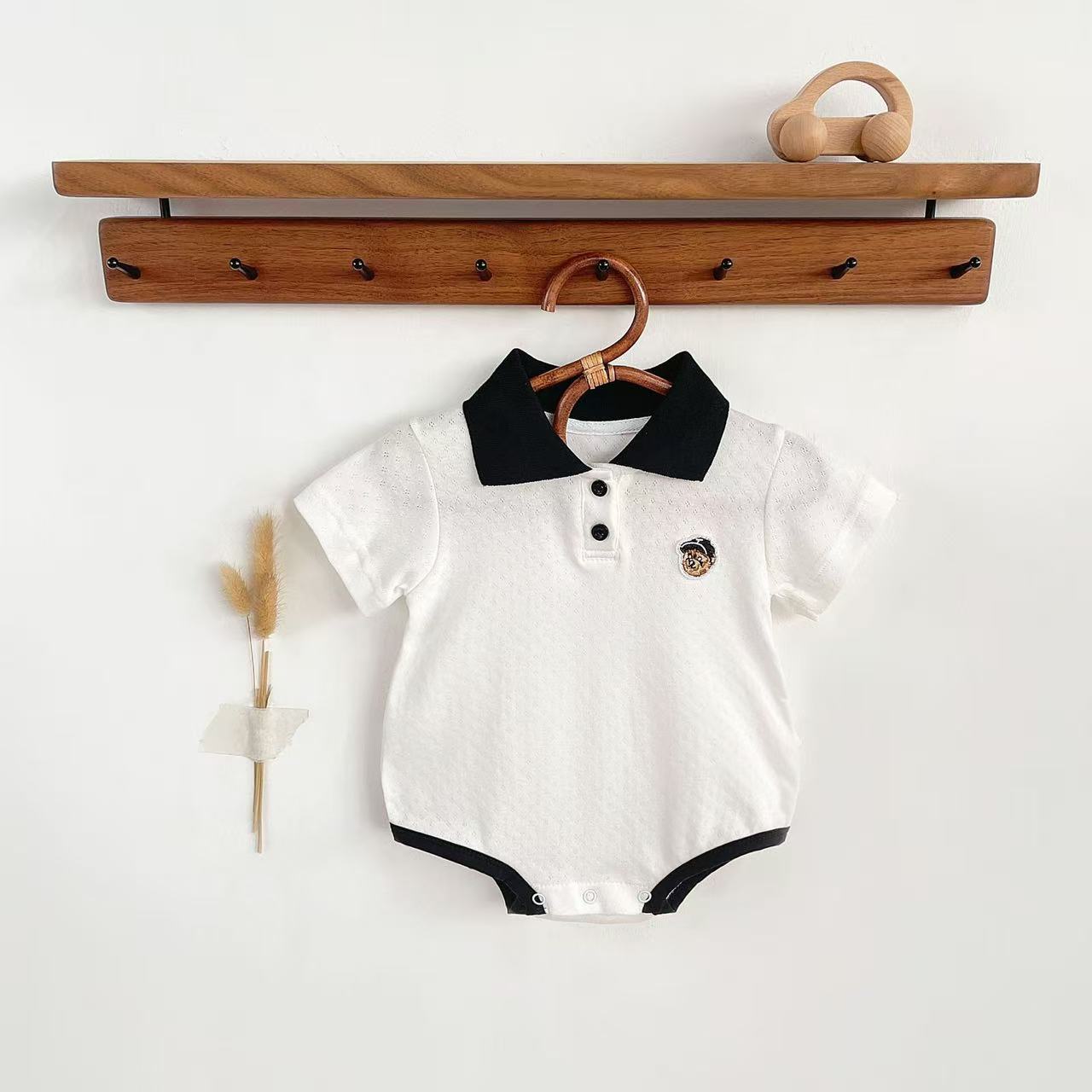 2 pieces Baby Body Suit, Summer Short-Sleeve, Small Age Group, Class A, Infant Cotton, Korean Style, Cute, 100% Cotton, Class A, Little Bear Pants, New.