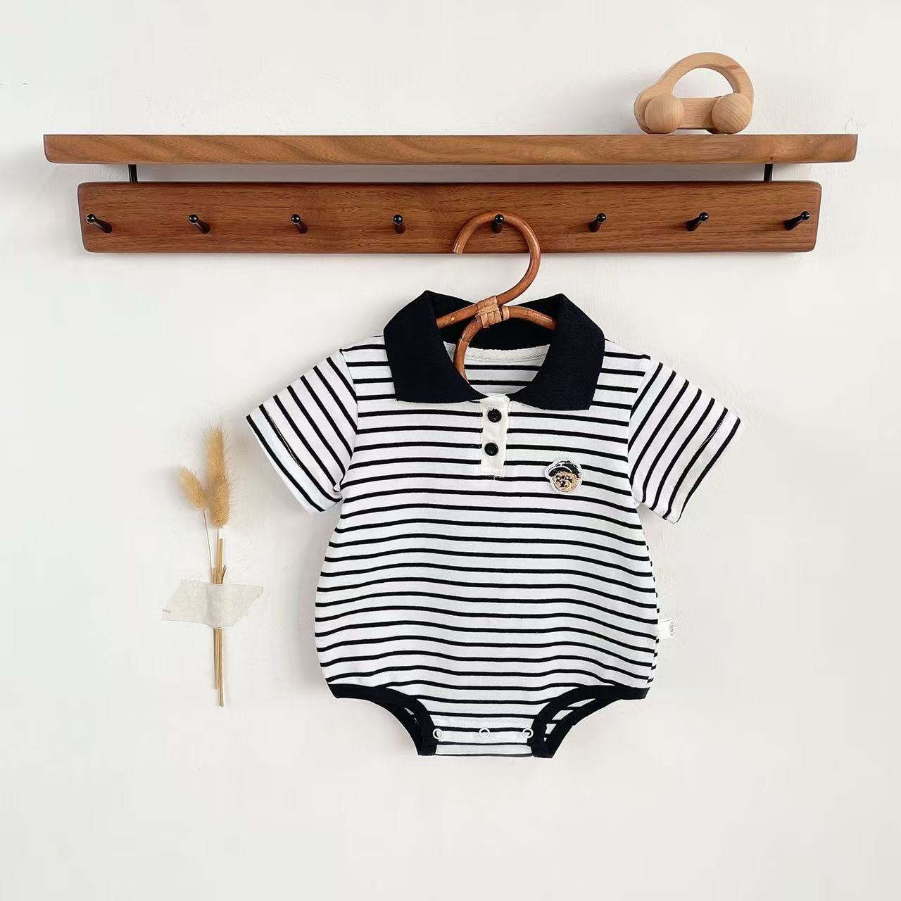 2 pieces Baby Body Suit, Summer Short-Sleeve, Small Age Group, Class A, Infant Cotton, Korean Style, Cute, 100% Cotton, Class A, Little Bear Pants, New.