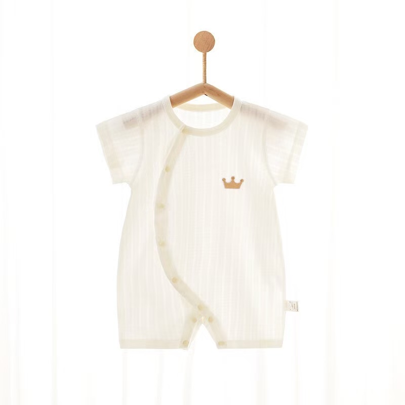 Infant short-sleeved bodysuit, summer lightweight version, Class A, 100% cotton, for boys and girls, newborn clothing, with angled neckline and button closure, crawling suit.