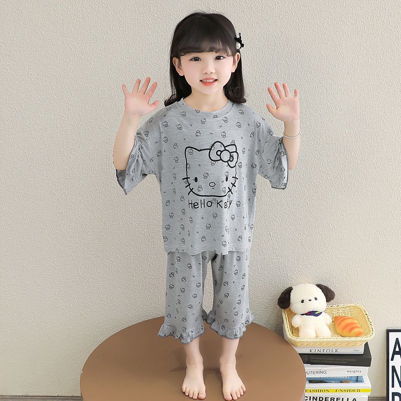 Two best-selling KT Cat cute pajama sets: casual three-quarter sleeve homewear for young girls in summer, featuring lightweight short sleeves and pants.