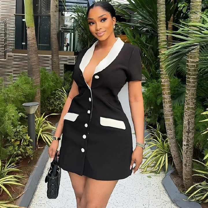 New product selection: European and American style, foreign trade fashion temperament, women's clothing, black and white contrasting color, slimming suit skirt, slim fit cardigan, button short dress