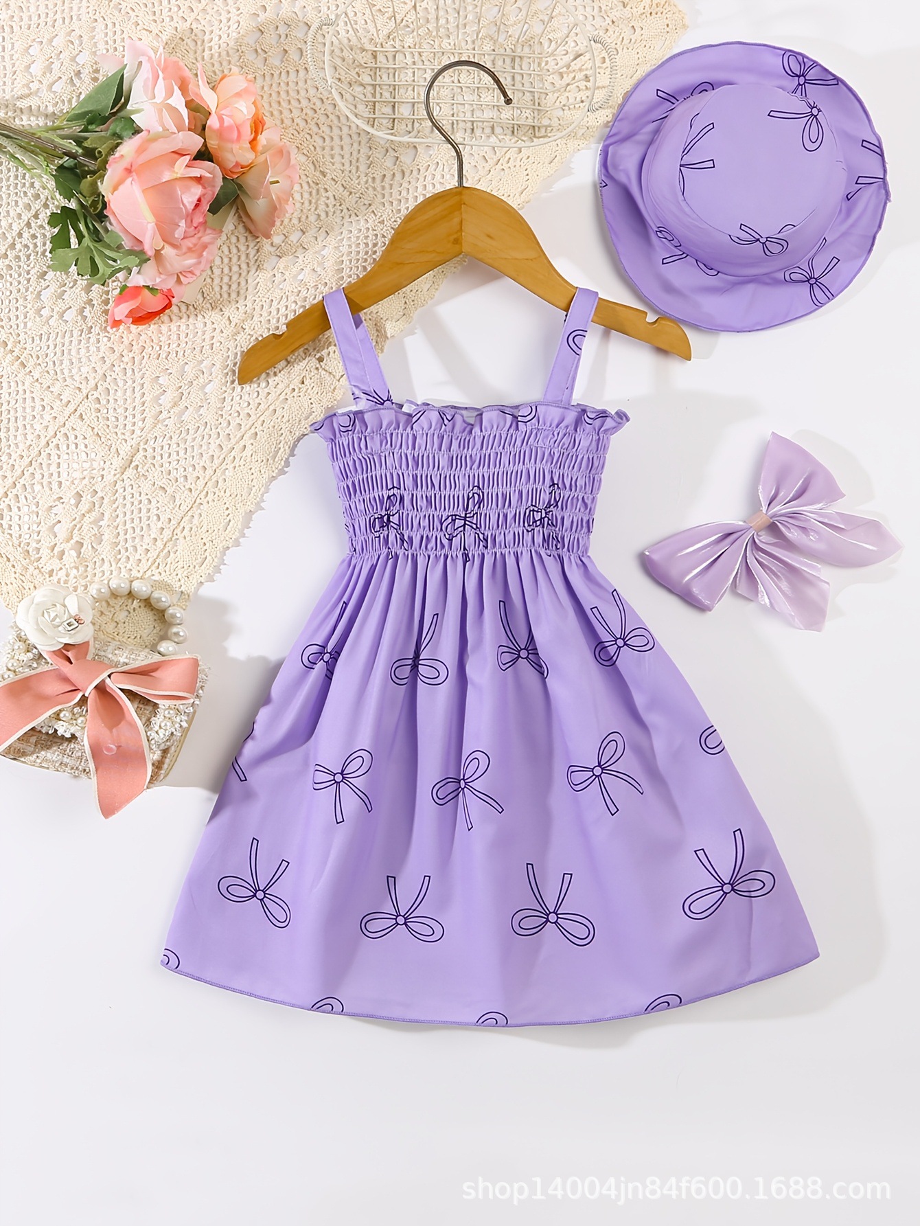 Newborn to 3-year-old girl two-piece heart-shaped printed sleeveless dress+princess hat