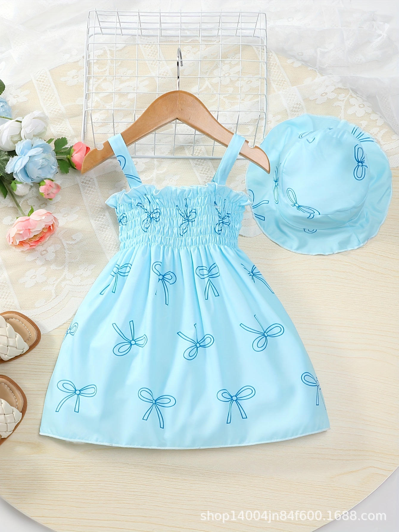 Newborn to 3-year-old girl two-piece heart-shaped printed sleeveless dress+princess hat