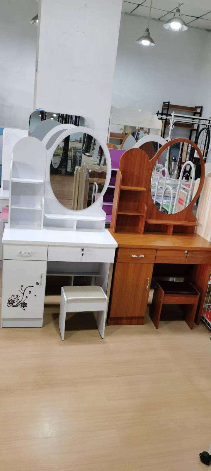 executive dressing table