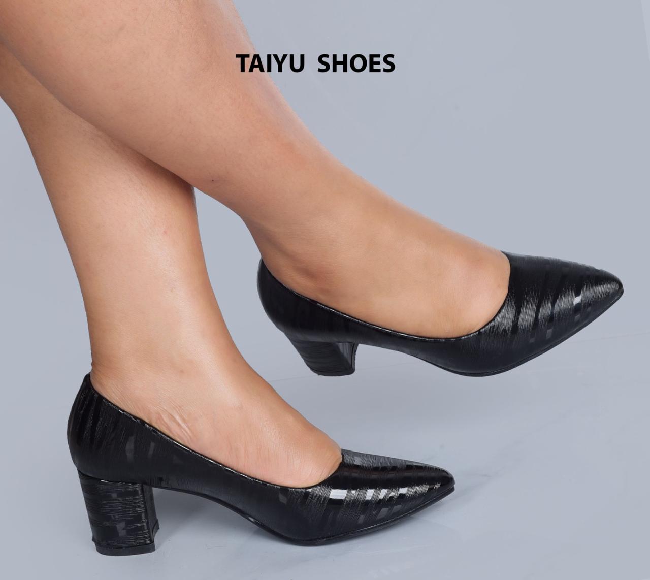 ⚡NEW ARRIVAL TAIYU High quality Classic ladies heels very cute and elegant style up your steps with these new heels  made with breathable material for durability BLACK WHITE BLUE CREAM ⚡Very cute💯