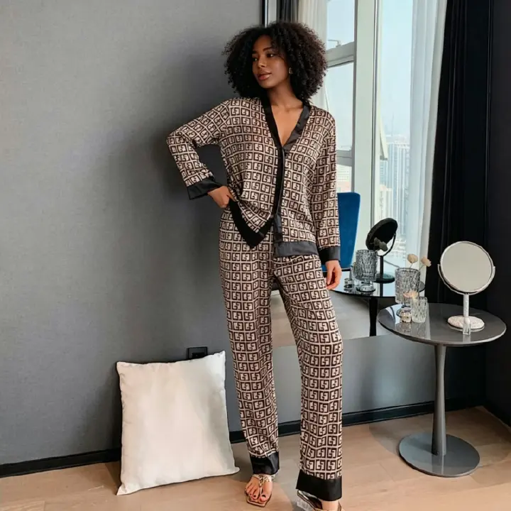 Women's Clothing Pajama Set Printed Long Sleeved Pants Sleepwear For Women Hot Selling Gold Printed Comfortable And Breathable QSROCIO