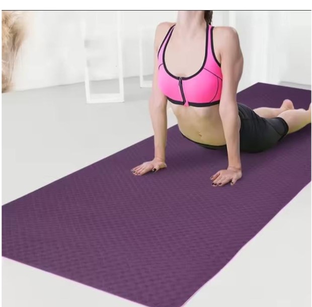 Non-Slip Fitness Yoga Mat – Soft & Durable 💪🧘 “Soft, non-slip yoga mat designed for comfort, balance, and safe workouts.” “Perfect for yoga, stretching, home workouts, and gym exercises.