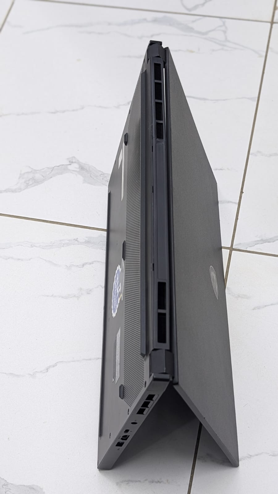 MSI Stealth GS66 12UGS Core i7 12th Gen Gaming Laptop RTX 3070 Ti 8GB 16GB RAM 512GB SSD 15.6" FHD 240Hz RGB Keyboard