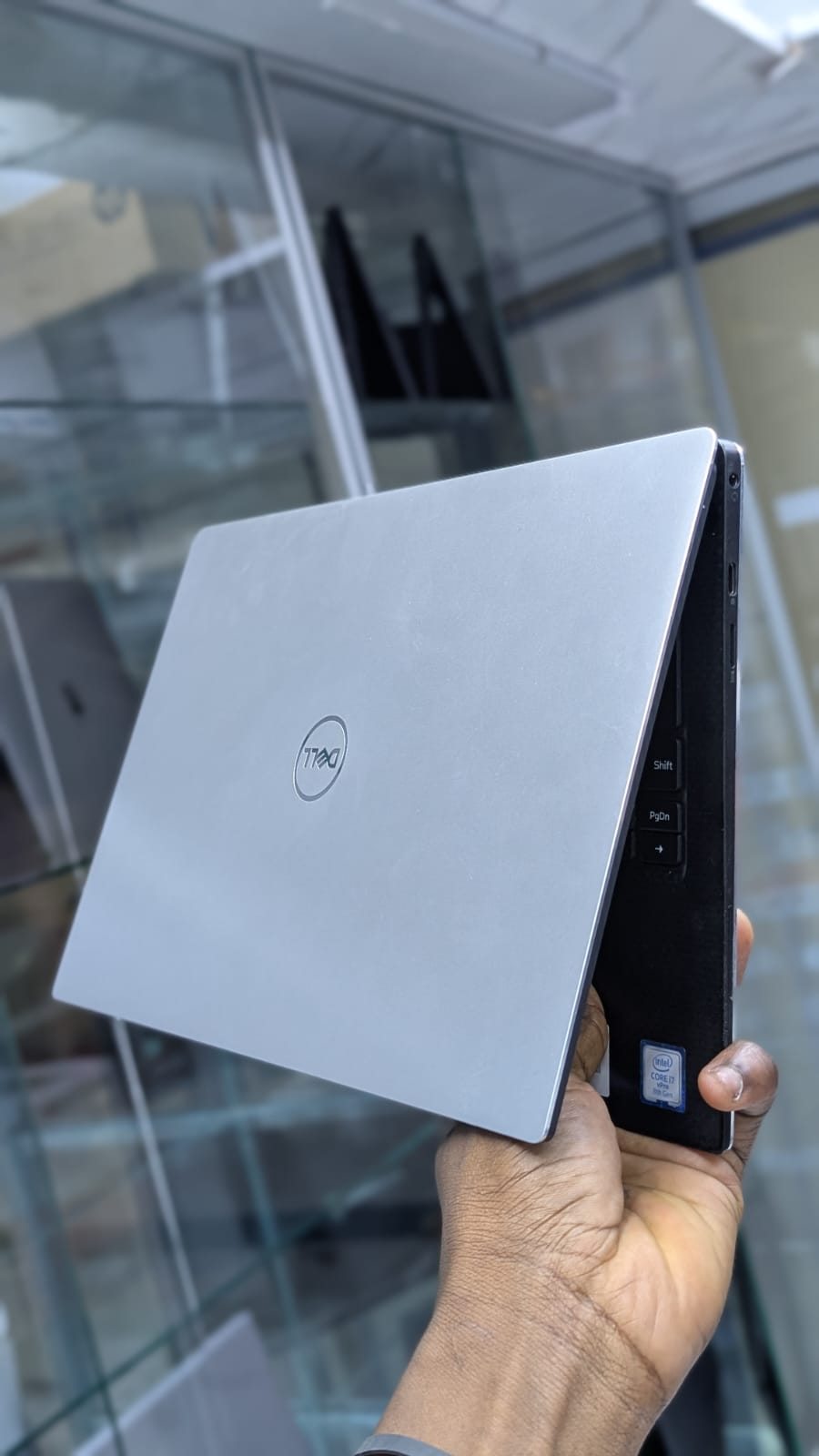 Dell XPS 13 9380 Laptop Intel Core i7 8th Gen 16GB RAM 256GB SSD 13.3" FHD Non-Touch