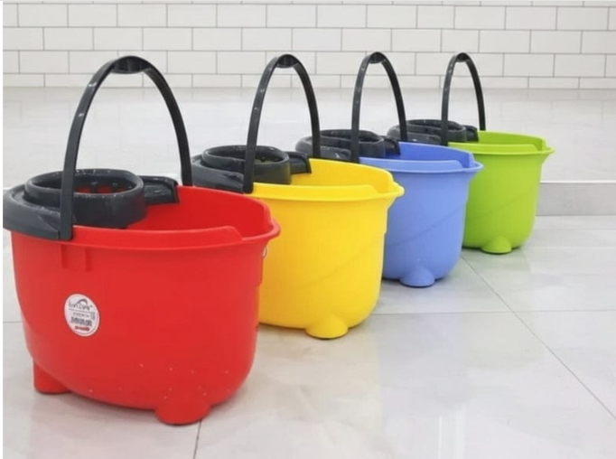 Kenstar 20L Heavy-Duty Oval Mop Bucket – Mobile Floor Sanitation Hub, Easy-Pour Utility Tub & Multi-Surface Cleaning Caddy (💥 MASSIVE VOLUME VALUE!)